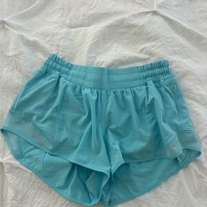 Lululemon Hotty Hot Low Rise 2.5” Light Blue Shorts Size 6